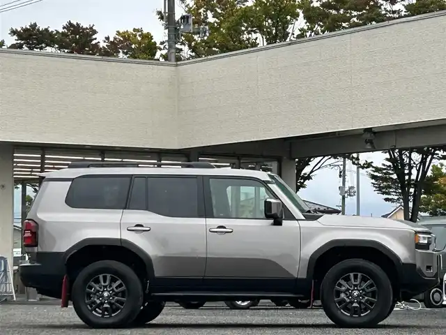 トヨタ ランドクルーザー ２５０ VX 宮城県 2024(令6)年 0.6万km アバンギャルドブロンズメタリック /ワンオーナー//サンルーフ//デジタルインナーミラー//純正コネクティッドナビ//FM/AM/BT/フルセグテレビ//スマートフォン連携//レザーシート//前席パワーシート/シートヒーター/ベンチレーション//ステアリングヒーター//パノラミックビューモニター//トヨタセーフティセンス/・プリクラッシュセーフティ/・レーントレーシングアシスト/・レーンディパーチャーアラート/・レーダークルーズコントロール/・アダプティブハイビームシステム/・ロードサインアシスト/・ドライバー異常時対応システム/・プロアクティブドライビングアシスト/・発進遅れ告知機能//ビルトインETC2.0//スマートキーx2//マットガード//社外フロアマット