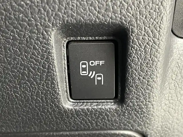 スバル レヴォーグ 1．6GT－S アイサイト 群馬県 2016(平28)年 4.1万km クリスタルホワイトP アドバンスドセイフティパッケージ/・スバルリヤビークルディテクション/・ハイビームアシスト/・サイドビューモニター/・アイサイトアシストモニター/======/純正パナソニックナビ（CN-LR720D)/・CD/DVD/SD/USB/Bluetooth/フルセグTV/======/純正ナビ　バックカメラ　パワーシート　全車速追従機能付きクルーズコントロール　ＥＴＣ　リヤビークルディテクション　ＬＥＤヘッドライト　ラゲッジマット　トノカバー　パドルシフト　ターボ　４ＷＤ　禁煙車