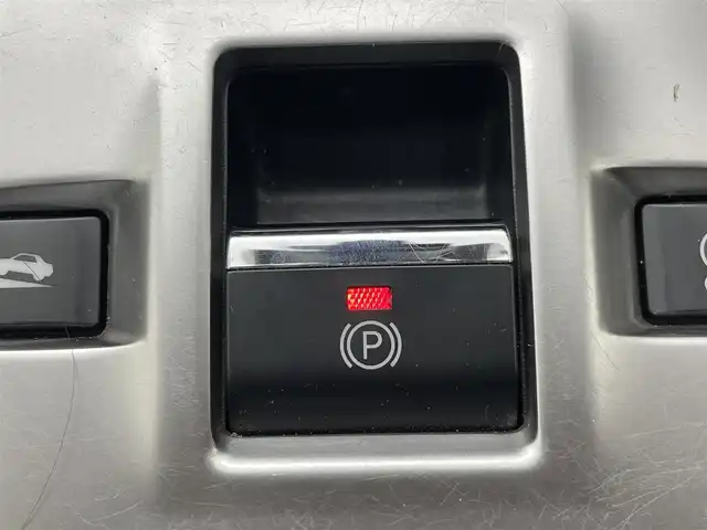 スバル レヴォーグ 1．6GT－S アイサイト 群馬県 2016(平28)年 4.1万km クリスタルホワイトP アドバンスドセイフティパッケージ/・スバルリヤビークルディテクション/・ハイビームアシスト/・サイドビューモニター/・アイサイトアシストモニター/======/純正パナソニックナビ（CN-LR720D)/・CD/DVD/SD/USB/Bluetooth/フルセグTV/======/純正ナビ　バックカメラ　パワーシート　全車速追従機能付きクルーズコントロール　ＥＴＣ　リヤビークルディテクション　ＬＥＤヘッドライト　ラゲッジマット　トノカバー　パドルシフト　ターボ　４ＷＤ　禁煙車