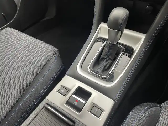 スバル レヴォーグ 1．6GT－S アイサイト 群馬県 2016(平28)年 4.1万km クリスタルホワイトP アドバンスドセイフティパッケージ/・スバルリヤビークルディテクション/・ハイビームアシスト/・サイドビューモニター/・アイサイトアシストモニター/======/純正パナソニックナビ（CN-LR720D)/・CD/DVD/SD/USB/Bluetooth/フルセグTV/======/純正ナビ　バックカメラ　パワーシート　全車速追従機能付きクルーズコントロール　ＥＴＣ　リヤビークルディテクション　ＬＥＤヘッドライト　ラゲッジマット　トノカバー　パドルシフト　ターボ　４ＷＤ　禁煙車