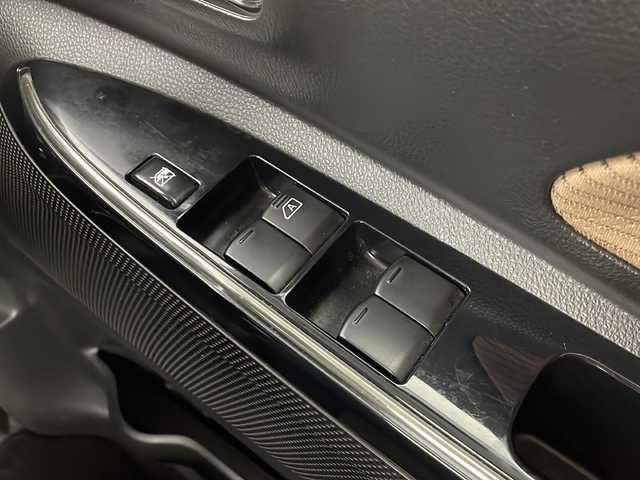 日産 デイズ ルークス HWS X Vセレクション 愛知県 2017(平29)年 6.4万km ホワイトパール 純正ナビ/【Bluetooth/フルセグTV/CD/DVD/USB】/両側パワースライドドア/全方位カメラ/衝突被害軽減ブレーキ/横滑り防止装置/アイドリングストップ/ハーフレザーシート/ステアリングスイッチ/オートエアコン/サーキュレーター/ドライブレコーダー/ETC/プッシュスタート/スペアキー/スマートキー/LEDオートライト/電動格納ミラー/オートチックハイビーム