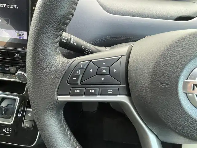 日産 セレナ e－パワー ハイウェイスター V 千葉県 2023(令5)年 1.1万km ブリリアントホワイトパール 衝突軽減ブレーキ/全方位カメラ/フリップダウンモニター/両側パワースライドドア/純正９インチナビ/フルセグＴＶ/Ｂｌｕｅｔｏｏｔｈ/ＬＥＤヘッドライト/ＢＳＭ/デジタルインナーミラー