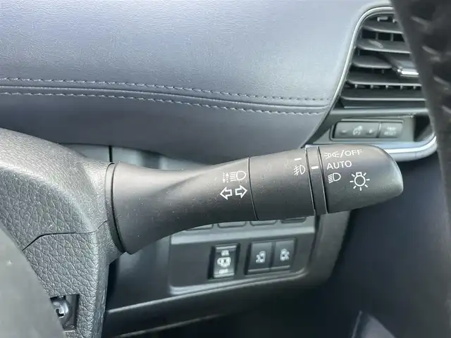 日産 セレナ e－パワー ハイウェイスター V 千葉県 2023(令5)年 1.1万km ブリリアントホワイトパール 衝突軽減ブレーキ/全方位カメラ/フリップダウンモニター/両側パワースライドドア/純正９インチナビ/フルセグＴＶ/Ｂｌｕｅｔｏｏｔｈ/ＬＥＤヘッドライト/ＢＳＭ/デジタルインナーミラー