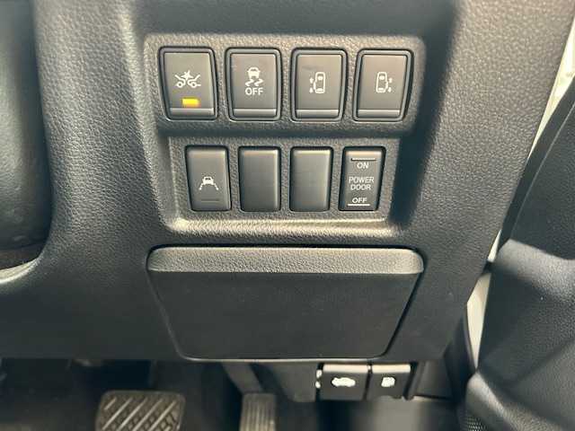 日産 エルグランド 250ハイウェイスターS 東京都 2019(令1)年 3.5万km ブリリアントホワイトパール ワンオーナー/純正ナビ　（MM519D-L）/　＜フルセグTV/DVD/Blu-ray/CD/Bluetooth/SD＞/バックカメラ/ETC/両側パワースライドドア/レーダークルーズ/エマージェンシーブレーキ/車線逸脱警報/コーナーセンサー/純正ドライブレコーダー/ハーフレザーシート/フロントエアロ/スマートキー×２/純正フロアマット/ドアバイザー/取扱説明書/保証書