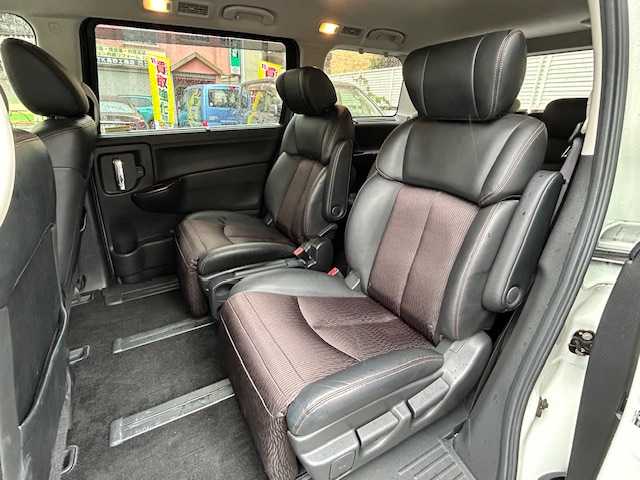 日産 エルグランド 250ハイウェイスターS 東京都 2019(令1)年 3.5万km ブリリアントホワイトパール ワンオーナー/純正ナビ　（MM519D-L）/　＜フルセグTV/DVD/Blu-ray/CD/Bluetooth/SD＞/バックカメラ/ETC/両側パワースライドドア/レーダークルーズ/エマージェンシーブレーキ/車線逸脱警報/コーナーセンサー/純正ドライブレコーダー/ハーフレザーシート/フロントエアロ/スマートキー×２/純正フロアマット/ドアバイザー/取扱説明書/保証書