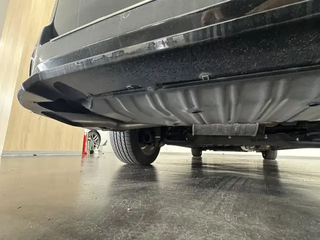 日産 セレナ ハイウェイスター 三重県 2016(平28)年 3.2万km ダイヤモンドブラック S-HYBRID/FF/インパネCVT/純正 9インチナビ MM516D-L/（iPod/SD/FM/AM/TV/WALKMAN/USB/Bluetooth/CD/DVD/Blu-ray/MUSIC STOCKER/HDMI/VTR/AUX）/・純正 11インチ 後席モニター/インテリジェント アラウンドビューモニター（移動物検知機能付）*1/両側 ハンズフリーオートスライドドア/ビルトイン ETC/安全/【OP】セーフティパックA/・踏み間違い衝突防止アシスト*/・インテリジェント パーキングアシスト*/・標識検知機能*/・インテリジェント DA（ふらつき警報）*/・フロント & バックソナー*/・LDW（車線逸脱警報）/・エマージェンシーブレーキ/装備/・定速クルーズコントロール/・前後 オートエアコン/・オートライト/・LEDヘッドライト/・フロントフォグライト/・ハイビームアシスト/・ヒーター付ドアミラー*1/・ステアリングスイッチ*1/・純正16inAW/・プッシュスタート/・保/取/ナビ取/・スマートキーx1/など/*1…セーフティパックAの装備