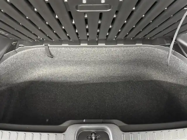 日産 セレナ ハイウェイスター 三重県 2016(平28)年 3.2万km ダイヤモンドブラック S-HYBRID/FF/インパネCVT/純正 9インチナビ MM516D-L/（iPod/SD/FM/AM/TV/WALKMAN/USB/Bluetooth/CD/DVD/Blu-ray/MUSIC STOCKER/HDMI/VTR/AUX）/・純正 11インチ 後席モニター/インテリジェント アラウンドビューモニター（移動物検知機能付）*1/両側 ハンズフリーオートスライドドア/ビルトイン ETC/安全/【OP】セーフティパックA/・踏み間違い衝突防止アシスト*/・インテリジェント パーキングアシスト*/・標識検知機能*/・インテリジェント DA（ふらつき警報）*/・フロント & バックソナー*/・LDW（車線逸脱警報）/・エマージェンシーブレーキ/装備/・定速クルーズコントロール/・前後 オートエアコン/・オートライト/・LEDヘッドライト/・フロントフォグライト/・ハイビームアシスト/・ヒーター付ドアミラー*1/・ステアリングスイッチ*1/・純正16inAW/・プッシュスタート/・保/取/ナビ取/・スマートキーx1/など/*1…セーフティパックAの装備