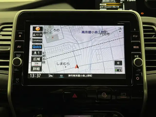 日産 セレナ ハイウェイスター 三重県 2016(平28)年 3.2万km ダイヤモンドブラック S-HYBRID/FF/インパネCVT/純正 9インチナビ MM516D-L/（iPod/SD/FM/AM/TV/WALKMAN/USB/Bluetooth/CD/DVD/Blu-ray/MUSIC STOCKER/HDMI/VTR/AUX）/・純正 11インチ 後席モニター/インテリジェント アラウンドビューモニター（移動物検知機能付）*1/両側 ハンズフリーオートスライドドア/ビルトイン ETC/安全/【OP】セーフティパックA/・踏み間違い衝突防止アシスト*/・インテリジェント パーキングアシスト*/・標識検知機能*/・インテリジェント DA（ふらつき警報）*/・フロント & バックソナー*/・LDW（車線逸脱警報）/・エマージェンシーブレーキ/装備/・定速クルーズコントロール/・前後 オートエアコン/・オートライト/・LEDヘッドライト/・フロントフォグライト/・ハイビームアシスト/・ヒーター付ドアミラー*1/・ステアリングスイッチ*1/・純正16inAW/・プッシュスタート/・保/取/ナビ取/・スマートキーx1/など/*1…セーフティパックAの装備