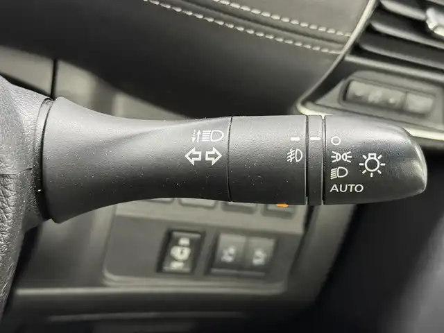 日産 セレナ ハイウェイスター 三重県 2016(平28)年 3.2万km ダイヤモンドブラック S-HYBRID/FF/インパネCVT/純正 9インチナビ MM516D-L/（iPod/SD/FM/AM/TV/WALKMAN/USB/Bluetooth/CD/DVD/Blu-ray/MUSIC STOCKER/HDMI/VTR/AUX）/・純正 11インチ 後席モニター/インテリジェント アラウンドビューモニター（移動物検知機能付）*1/両側 ハンズフリーオートスライドドア/ビルトイン ETC/安全/【OP】セーフティパックA/・踏み間違い衝突防止アシスト*/・インテリジェント パーキングアシスト*/・標識検知機能*/・インテリジェント DA（ふらつき警報）*/・フロント & バックソナー*/・LDW（車線逸脱警報）/・エマージェンシーブレーキ/装備/・定速クルーズコントロール/・前後 オートエアコン/・オートライト/・LEDヘッドライト/・フロントフォグライト/・ハイビームアシスト/・ヒーター付ドアミラー*1/・ステアリングスイッチ*1/・純正16inAW/・プッシュスタート/・保/取/ナビ取/・スマートキーx1/など/*1…セーフティパックAの装備