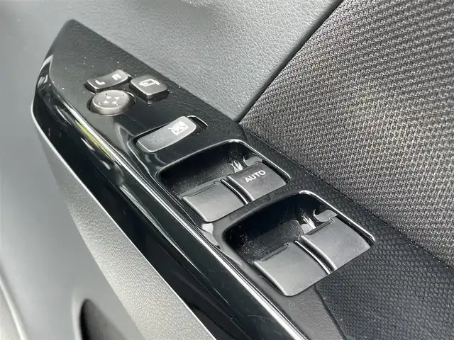 スズキ ワゴンＲ スティングレー T 熊本県 2016(平28)年 2.4万km クリスタルホワイトP ワンオーナー/レーダーブレーキサポート/プッシュスタート/純正ナビ/（ワンセグTV・BTオーディオ・SD）/バックカメラ/純正15インチAW/クルーズコントロール/パドルシフト/右前席シートヒーター/HIDヘッドライト/オートライト/フォグライト/横滑り防止装置/ウィンカーミラー/純正フロアマット/純正ドアバイザー/新車保証書/取扱説明書/スマートスペアキー×1本