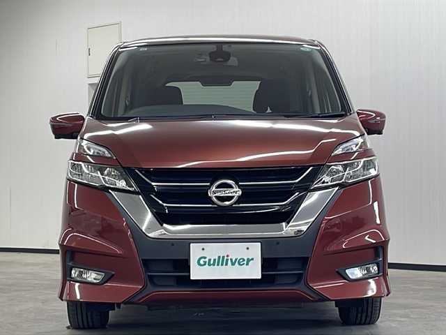 日産 セレナ ハイウェイスター 長崎県 2017(平29)年 7.3万km マルーンレッド 純正9インチナビ（MM516D-L）/・フルセグテレビ/・Bluetooth/・AM/FM/CD/DVD/Blu-ray/アラウンドビューモニター/エマージェンシーブレーキ/・標識表示/・車線逸脱警報/クルーズコントロール/パーキングアシスト/両側スライドドア/純正ドライブレコーダー/ETC/コーナーセンサー/アイドリングストップ/横滑り防止装置/プッシュスタート/スマートキー/スペアキー/サイドバイザー/純正15インチAW/リアサンシェード/シートバックテーブル