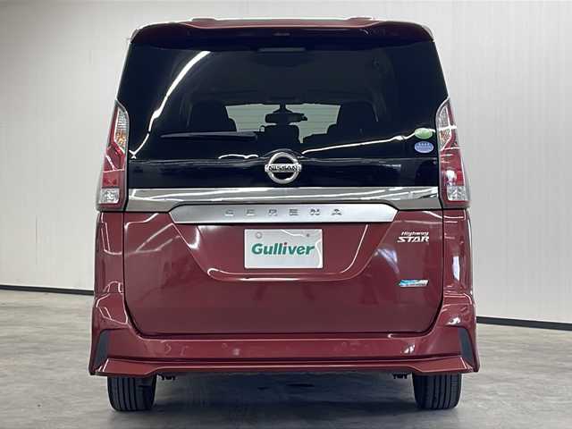 日産 セレナ ハイウェイスター 長崎県 2017(平29)年 7.3万km マルーンレッド 純正9インチナビ（MM516D-L）/・フルセグテレビ/・Bluetooth/・AM/FM/CD/DVD/Blu-ray/アラウンドビューモニター/エマージェンシーブレーキ/・標識表示/・車線逸脱警報/クルーズコントロール/パーキングアシスト/両側スライドドア/純正ドライブレコーダー/ETC/コーナーセンサー/アイドリングストップ/横滑り防止装置/プッシュスタート/スマートキー/スペアキー/サイドバイザー/純正15インチAW/リアサンシェード/シートバックテーブル