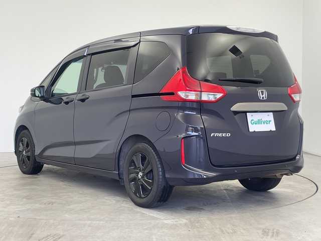 ホンダ フリード G ブラックスタイル 三重県 2023(令5)年 2.4万km トワイライトミストブラックパール /禁煙車//純正ナビ/（CD.DVD.BT.フルセグTV）//バックカメラ//両側パワースライドドア//レーダークルーズコントロール//ETC//電動格納ミラー//プッシュスタート//シートヒーター//ステアリングスイッチ//LEDヘッドライト