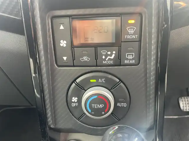 トヨタ コペン GRスポーツ 東京都 2020(令2)年 0.7万km パールホワイトⅢ 純正7インチナビ(CD/Bluetooth/AM/FM)/GR純正RECAROシート/純正BBS16インチアルミ/パドルシフト/TVキャンセラー/D/N席シートヒーター/バックカメラ/純正フォグ