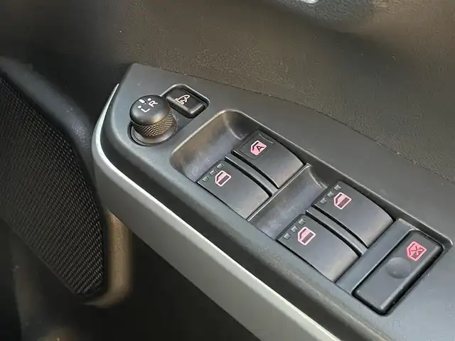 ダイハツ ウェイク G SA 大阪府 2014(平26)年 9.3万km ブラックマイカメタリック (株)IDOMが運営する【じしゃロン東大阪店】の自社ローン対象車両になります。こちらは現金ご利用時の価格です。/自社ローンご希望の方は別途その旨お申付け下さい。/スマートアシスト/ターボ車/純正ナビ【NX514】/CD、DVD、BT、ワンセグTV/バックカメラ/両側パワースライドドア/ETC/フォグランプ/オートライト/LEDヘッドライト/スマートキー＆プッシュスタート/取説＆保証書/スペアキー×１