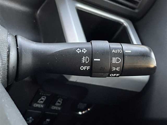 ダイハツ ウェイク G SA 大阪府 2014(平26)年 9.3万km ブラックマイカメタリック (株)IDOMが運営する【じしゃロン東大阪店】の自社ローン対象車両になります。こちらは現金ご利用時の価格です。/自社ローンご希望の方は別途その旨お申付け下さい。/スマートアシスト/ターボ車/純正ナビ【NX514】/CD、DVD、BT、ワンセグTV/バックカメラ/両側パワースライドドア/ETC/フォグランプ/オートライト/LEDヘッドライト/スマートキー＆プッシュスタート/取説＆保証書/スペアキー×１