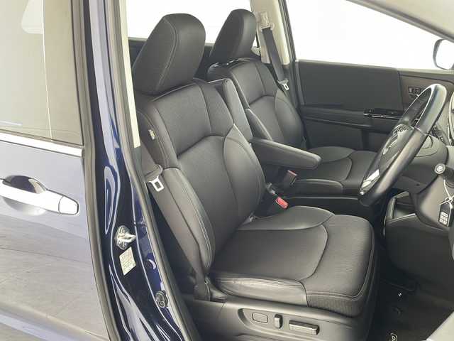 ホンダ オデッセイ ハイブリッド e:HEVアブソルート EX 大阪府 2021(令3)年 2.6万km オブシダンブルーパール 純正10型ナビ/フリップダウンモニター/全方位カメラ/両側パワースライドドア/シートヒーター/バックカメラ/電動リアゲート/パワーシート/コーナーセンサー/純正アルミホイール/ETC2.0/ブラインドスポットモニター/LEDヘッドライト/リアオートエアコン/オートマチックハイビーム/ドライブレコーダー/衝突軽減システム/フルセグ/CD DVD/Bluetooth/ステアリングスイッチ/スマートキー/プッシュスタート