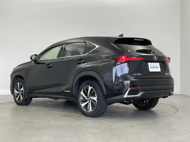 レクサス ＮＸ 300h Iパッケージ 埼玉県 2019(平31)年 7万km バーニングブラッククリスタルシャインガラスフレーク メーカーナビ　パノラミックビューモニター　ＢＳＭ　ビルトインＥＴＣ２．０　３６０度ドラレコ　セーフティシステムプラス　レーダークルーズ　ステアリングヒーター　シートヒーター　メモリシート　ＡＣ１００Ｖ