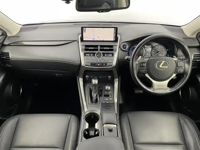 レクサス ＮＸ 300h Iパッケージ 埼玉県 2019(平31)年 7万km バーニングブラッククリスタルシャインガラスフレーク メーカーナビ　パノラミックビューモニター　ＢＳＭ　ビルトインＥＴＣ２．０　３６０度ドラレコ　セーフティシステムプラス　レーダークルーズ　ステアリングヒーター　シートヒーター　メモリシート　ＡＣ１００Ｖ