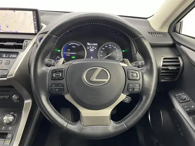 レクサス ＮＸ 300h Iパッケージ 埼玉県 2019(平31)年 7万km バーニングブラッククリスタルシャインガラスフレーク メーカーナビ　パノラミックビューモニター　ＢＳＭ　ビルトインＥＴＣ２．０　３６０度ドラレコ　セーフティシステムプラス　レーダークルーズ　ステアリングヒーター　シートヒーター　メモリシート　ＡＣ１００Ｖ