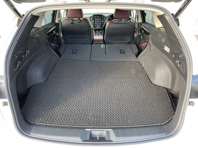 スバル レヴォーグ 1．8STIスポーツ EX 神奈川県 2021(令3)年 2.4万km クリスタルホワイトP ワンオーナー/純正ナビ/フルセグ/Bluetooth/CD/DVD/iPod/AUX/Applecarplay/アイサイト/バック／サイドカメラ/ＥＴＣ/ドライブレコーダー/クルーズコントロール/前後コーナーセンサー/レザーシート/前席パワーシート/全席シートヒーター/電動リアゲート/４WD/DMS/オートライト/LEDフォグランプ/アンビエントライト