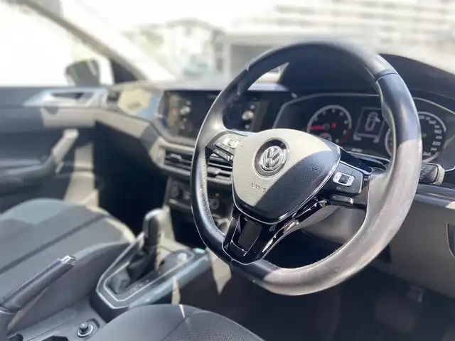フォルクスワーゲン ポロ TSIハイライン 栃木県 2020(令2)年 2万km パール ACC/バックカメラ/純正ナビ/フルセグ /AppleCarPlay/AndroidAuto/ETC/LED/純正16インチAW/プリクラッシュブレーキシステム