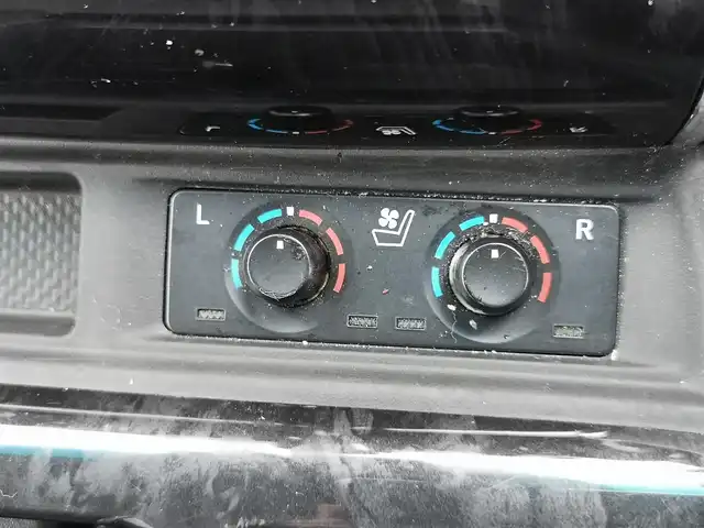 トヨタ アルファード S Cパッケージ 茨城県 2020(令2)年 6.7万km ホワイトパールクリスタルシャイン 純正ナビ/【TV・BT・ラジオ・DISC・SD・USB】/フリップダウン/シートヒーター/エアシート/ステアリングヒーター/パワーシート/シートメモリ/BSM/デジタルインナーミラー/電動リア/両側パワスラ/レーダークルコン/ETC２．０/全方位カメラ/前後ドラレコ/前後コーナーセンサー/パーキングアシスト/１００V電源