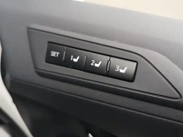 トヨタ アルファード S Cパッケージ 茨城県 2020(令2)年 6.7万km ホワイトパールクリスタルシャイン 純正ナビ/【TV・BT・ラジオ・DISC・SD・USB】/フリップダウン/シートヒーター/エアシート/ステアリングヒーター/パワーシート/シートメモリ/BSM/デジタルインナーミラー/電動リア/両側パワスラ/レーダークルコン/ETC２．０/全方位カメラ/前後ドラレコ/前後コーナーセンサー/パーキングアシスト/１００V電源