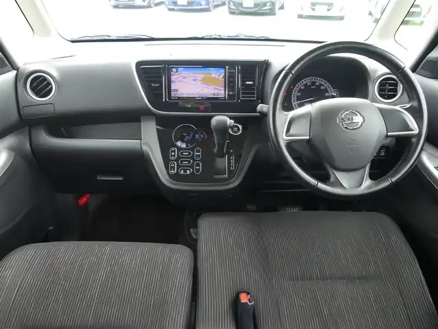 日産 デイズ ルークス X Vセレクション 千葉県 2016(平28)年 6.9万km プレミアムパープルP エマージェンシーブレーキ/両側パワースライドドア/社外SDナビ/地デジTV/【DVD/CD再生機能　Bluetooth接続】/アラウンドビューモニター/革巻きステアリング/ETC/純正14インチアルミホイル/インテリジェントキー