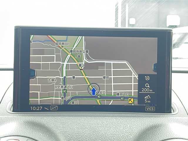 アウディ Ｓ３ セダン 福岡県 2017(平29)年 13.3万km パンサーブラッククリスタルエフェクト 純正ナビ（AM/FM/BT/CD)/バックカメラ/クルーズコントロール/前席パワーシート/前席シートヒーター/パドルシフト/ビルトインETC/クリアランスソナー/アイドリングストップ/横滑り防止装置/純正18インチアルミホイール/フロアマット/取扱説明書/保証書