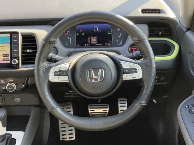 ホンダ フィット e:HEVネス 佐賀県 2020(令2)年 5.5万km シャイニンググレーM Gathers8インチナビ/バックカメラ/衝突被害軽減ブレーキ/路線逸脱警報/アダプティブクルーズコントロール/クリアランスソナー/電動パーキングブレーキ/オートブレーキホールド/ビルトインETC/ドライブレコーダー/ステアリングリモコン/プッシュスタート/スマートキー/LEDヘッドライト/フォグライト/純正アルミホイール