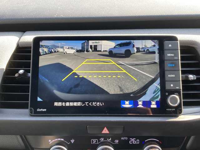 ホンダ フィット e:HEVネス 佐賀県 2020(令2)年 5.5万km シャイニンググレーM Gathers8インチナビ/バックカメラ/衝突被害軽減ブレーキ/路線逸脱警報/アダプティブクルーズコントロール/クリアランスソナー/電動パーキングブレーキ/オートブレーキホールド/ビルトインETC/ドライブレコーダー/ステアリングリモコン/プッシュスタート/スマートキー/LEDヘッドライト/フォグライト/純正アルミホイール