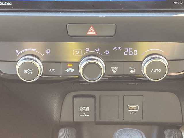 ホンダ フィット e:HEVネス 佐賀県 2020(令2)年 5.5万km シャイニンググレーM Gathers8インチナビ/バックカメラ/衝突被害軽減ブレーキ/路線逸脱警報/アダプティブクルーズコントロール/クリアランスソナー/電動パーキングブレーキ/オートブレーキホールド/ビルトインETC/ドライブレコーダー/ステアリングリモコン/プッシュスタート/スマートキー/LEDヘッドライト/フォグライト/純正アルミホイール