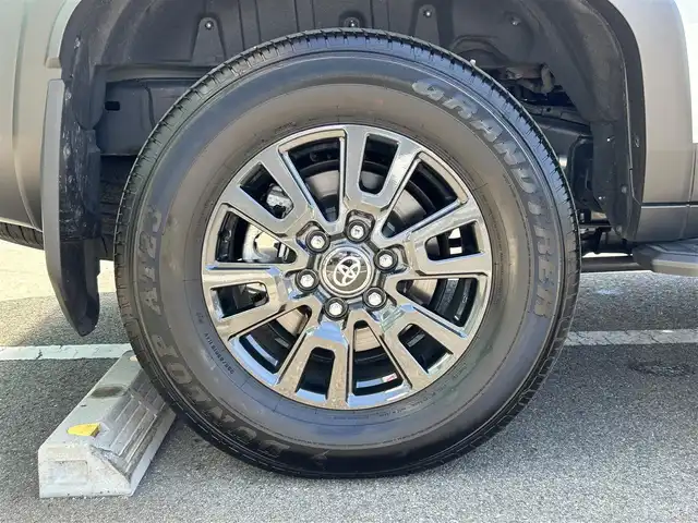 トヨタ ランドクルーザー ２５０ VX 和歌山県 2024(令6)年 0.1万km プラチナホワイトパールマイカ 純正12.3インチナビ/全方位カメラ/BT/HDMI/衝突被害軽減ブレーキ/レーンキープアシスト/レーダークルーズコントロール/前後コーナーセンサー/オートライト/ブラインドスポットモニター/サンルーフ/ビルトインETC2.0/ドラレコ/デジタルインナーミラー/前席/・シートヒーター/・シートベンチレーション/・パワーシート/電動リアゲート/ルーフレール/純正18インチアルミ