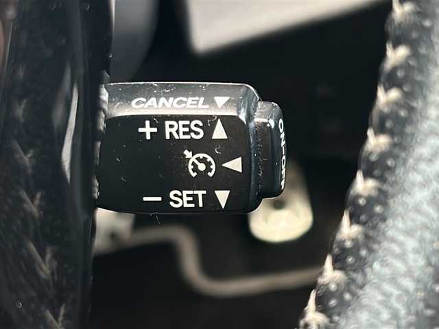 トヨタ アクア G G’s 山形県 2015(平27)年 9万km ブラックマイカ 禁煙車/横滑り防止装置/クルーズコントロール/純正ナビ/（Bluetooth/CD/DVD/フルセグ)/バックカメラ/ハーフレザーシート/LEDオートライト/フォグランプ/純正ドライブレコーダー/ステアリングスイッチ/ビルトインETC/純正AW/純正フロアマット/電動格納ウィンカーミラー/スマートキー