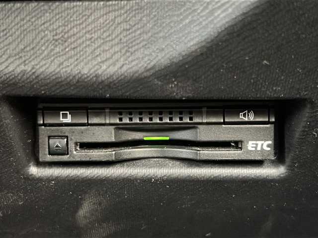 トヨタ アクア G G’s 山形県 2015(平27)年 9万km ブラックマイカ 禁煙車/横滑り防止装置/クルーズコントロール/純正ナビ/（Bluetooth/CD/DVD/フルセグ)/バックカメラ/ハーフレザーシート/LEDオートライト/フォグランプ/純正ドライブレコーダー/ステアリングスイッチ/ビルトインETC/純正AW/純正フロアマット/電動格納ウィンカーミラー/スマートキー