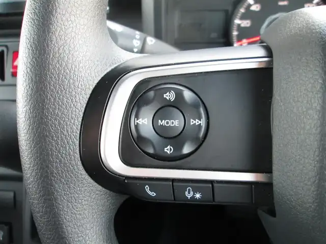 ダイハツ タフト X 千葉県 2024(令6)年 0.6万km レイクブルーメタリック ワンオーナー/純正ディスプレイオーディオ/　【BT/USB/HDMI/フルセグTV】/バックカメラ/フロント、リアコーナーセンサー/電動パーキングブレーキ/オートブレーキホールド/ＬＥＤヘッドライト/スマートアシスト/ガラスルーフ