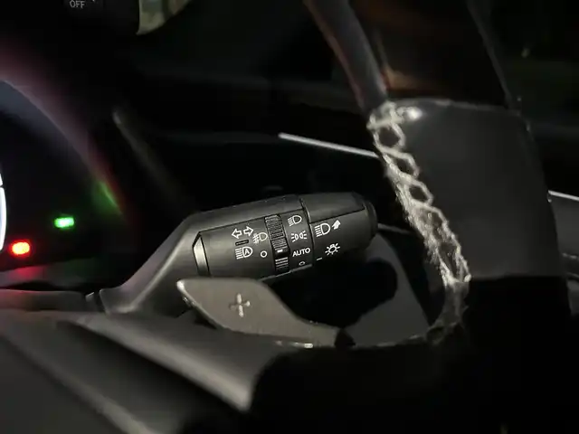 レクサス ＥＳ 300h バージョンL 愛知県 2020(令2)年 4.2万km ソニッククォーツ /ワンオーナー車//R3～R7年度分D記録簿//純正メモリナビ//AM/FM/BT/CD/DVD//SD/USB/フルセグ/AUX//サンルーフ//ビルトインETC2.0//パノラミックビューモニター//ブラインドスポットモニター//ヘッドアップディスプレイ//プリクラッシュセーフティー//レーダークルーズコントロール//ロードトレーシングアシスト//ロードサインアシスト//パーキングサポートアラーム//クリアランスソナー//先行車発進お知らせ//タイヤ空気圧警報システム//三眼LEDヘッドライト//AC100V//電動リアゲート//ブレーキホールド//電動パーキングブレーキ//オートヘッドライト//オートハイビーム//フォグランプ//オートワイパー//電動リアサンシェード//D.N席ベンチレーション//D・N席シートヒーター//D・N席メモリ付きパワーシート//ウッドコンビ革巻きステアリング//ステアリングヒーター//ステアリングスイッチ//電動チルト＆テレスコピックステアリング//パドルシフト//SPORT MODE//NORMAL MODE//ECO MODE//EV MODE//純正フロアマット//ドアバイザー//ISOFIX//保証書//スペアキー（スマートキー・カードキー×１）//前後ドライブレコーダー