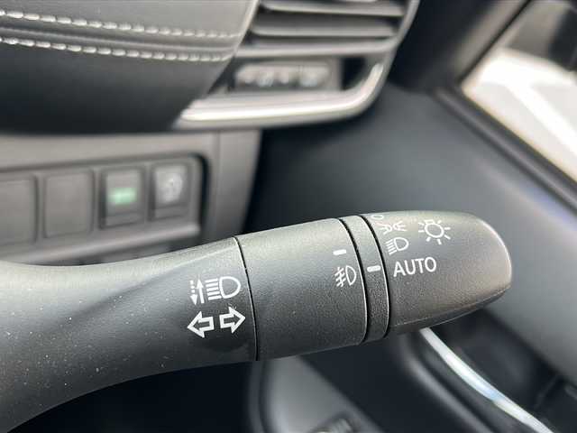 日産 セレナ ハイウェイスター Vセレクション 静岡県 2018(平30)年 3.1万km ダイヤモンドブラック /社外9インチナビ/地デジTV//CD/DVD/Bluetooth//バック/全周囲カメラ//両側パワースライドドア//プロパイロット//全車追従クルーズコントロール//ハンズフリースライドドア//ドライブレコーダー//LEDヘッドライト//レーンキープアシスト//純正16インチAW//ETC