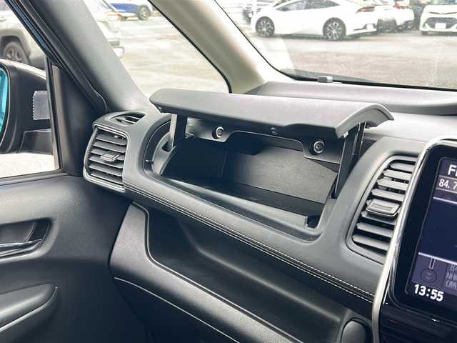 日産 セレナ ハイウェイスター Vセレクション 静岡県 2018(平30)年 3.1万km ダイヤモンドブラック /社外9インチナビ/地デジTV//CD/DVD/Bluetooth//バック/全周囲カメラ//両側パワースライドドア//プロパイロット//全車追従クルーズコントロール//ハンズフリースライドドア//ドライブレコーダー//LEDヘッドライト//レーンキープアシスト//純正16インチAW//ETC