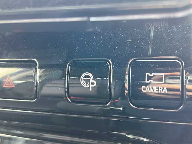 日産 セレナ ハイウェイスター Vセレクション 静岡県 2018(平30)年 3.1万km ダイヤモンドブラック /社外9インチナビ/地デジTV//CD/DVD/Bluetooth//バック/全周囲カメラ//両側パワースライドドア//プロパイロット//全車追従クルーズコントロール//ハンズフリースライドドア//ドライブレコーダー//LEDヘッドライト//レーンキープアシスト//純正16インチAW//ETC