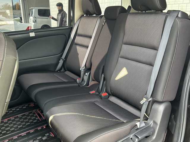 日産 セレナ ハイウェイスター Vセレクション 静岡県 2018(平30)年 3.1万km ダイヤモンドブラック /社外9インチナビ/地デジTV//CD/DVD/Bluetooth//バック/全周囲カメラ//両側パワースライドドア//プロパイロット//全車追従クルーズコントロール//ハンズフリースライドドア//ドライブレコーダー//LEDヘッドライト//レーンキープアシスト//純正16インチAW//ETC