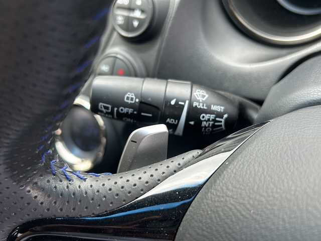 ホンダ フィット シャトル 15X クールエディション 福井県 2014(平26)年 7.3万km アラバスターシルバーメタリック ワンオーナー /純正HDDナビゲーション/（CD/DVD）/ワンセグテレビ/バックカメラ/クルーズコントロール/パドルシフト/オートライト/ステアリングリモコン/HIDヘッドライト/フォグランプ/シートヒーター/純正15インチアルミホイール/スマートキー/ETC/電動格納ミラー/保証書/取扱説明書