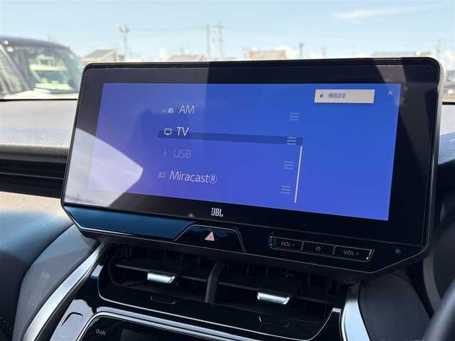 トヨタ ハリアー Z 大分県 2023(令5)年 3.5万km プレシャスブラックパール ・JBLナビ(USB/BT/Miracast)/・フルセグテレビ/・全方位カメラ/・モデリスタエアロ/・ヘッドアップディスプレイ/・レーダークルーズコントロール/・ドライブレコーダー/・ETC 2.0/・プリクラッシュセーフティ/・レーンキープアシスト/・ブラインドスポットモニター/・コーナーセンサー/・ステアリングリモコン/・オートハイビーム/・運転席パワーシート/・ブレーキホールド/・電動リアゲート/・デジタルインナーミラー