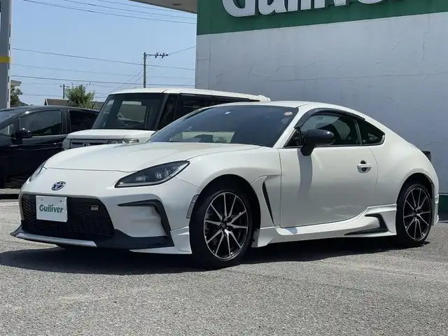 トヨタ ＧＲ８６ SZ 徳島県 2023(令5)年 0.4万km クリスタルホワイトパール 7インチナビ　NSZT-W68T/（ラジオ/BT/SD/フルセグ/DISC）/バックカメラ/コーナーセンサー/ETC/前後ドライブレコーダー/LEDヘッドライト/ドアバイザー/パドルシフト/追従式クルーズコントロール/スマートキー/スペアキー/プッシュスタート/新車時保証書/取扱説明書