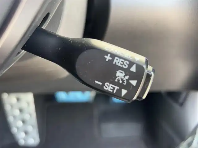 トヨタ ＧＲ８６ SZ 徳島県 2023(令5)年 0.4万km クリスタルホワイトパール 7インチナビ　NSZT-W68T/（ラジオ/BT/SD/フルセグ/DISC）/バックカメラ/コーナーセンサー/ETC/前後ドライブレコーダー/LEDヘッドライト/ドアバイザー/パドルシフト/追従式クルーズコントロール/スマートキー/スペアキー/プッシュスタート/新車時保証書/取扱説明書
