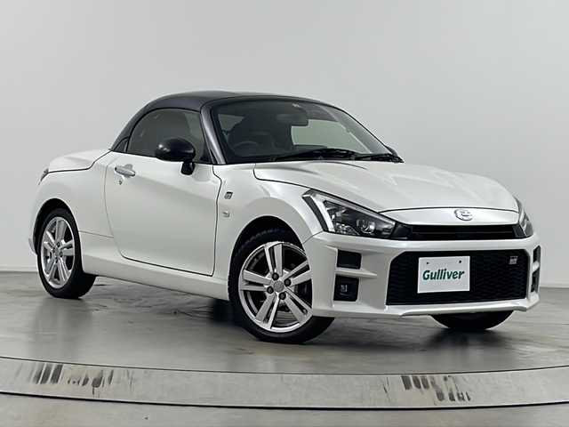 トヨタ コペン GRスポーツ 埼玉県 2022(令4)年 4.2万km パールホワイトⅢ 純正ナビ/　（AM/FM/BT/DVD/CD）/バックカメラ/フルセグテレビ/ドライブレコーダー/シートヒーター/純正アルミホイール/オートライト/LEDヘッドライト/フォグランプ/プッシュスタート