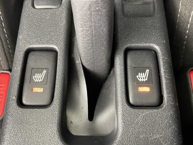 トヨタ コペン GRスポーツ 埼玉県 2022(令4)年 4.2万km パールホワイトⅢ 純正ナビ/　（AM/FM/BT/DVD/CD）/バックカメラ/フルセグテレビ/ドライブレコーダー/シートヒーター/純正アルミホイール/オートライト/LEDヘッドライト/フォグランプ/プッシュスタート