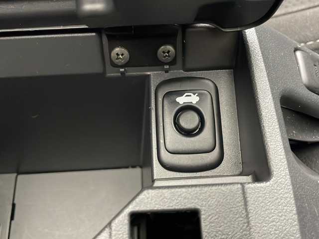 トヨタ コペン GRスポーツ 埼玉県 2022(令4)年 4.2万km パールホワイトⅢ 純正ナビ/　（AM/FM/BT/DVD/CD）/バックカメラ/フルセグテレビ/ドライブレコーダー/シートヒーター/純正アルミホイール/オートライト/LEDヘッドライト/フォグランプ/プッシュスタート