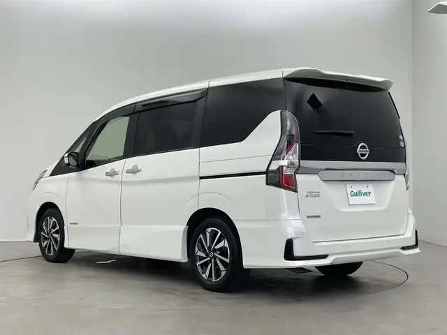 日産 セレナ ハイウェイスター V 埼玉県 2020(令2)年 7.6万km ブリリアントホワイトパール プロパイロット　社外９インチナビ　フリップダウンモニター　アラウンドビューモニター　ＢＳＩ　ＥＴＣ　前後ドライブレコーダー　レーダークルーズコントロール　ＨＤＭＩ　純正アルミホイール　オートライト